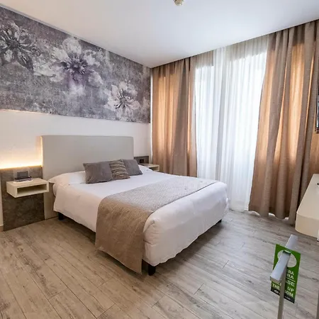 Hotel Hotiday